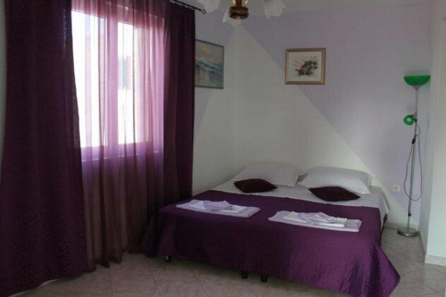 Apartments Suzi Bol - Photo4