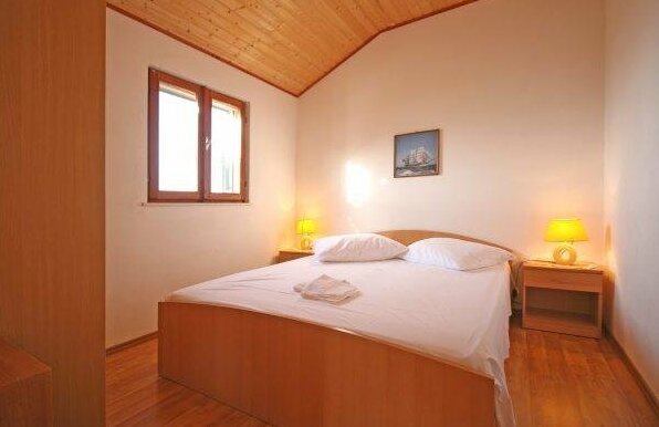 Holiday Home Vineyard house Bol - Photo5
