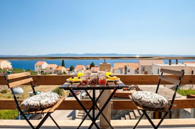 Sunrise Apartments Bol - Photo2