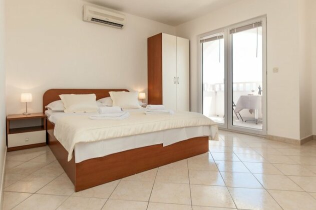 Sunset Apartments Bol - Photo5