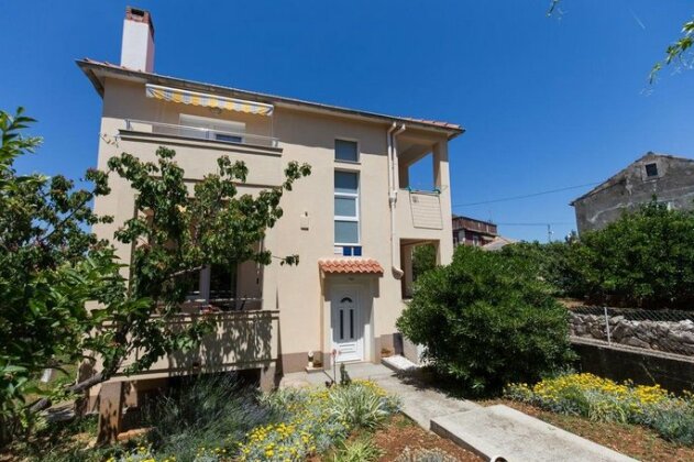 Apartment Davorka