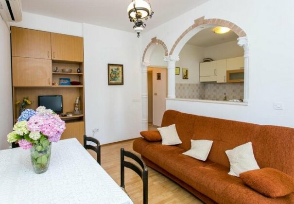 Apartments Garden - Photo5
