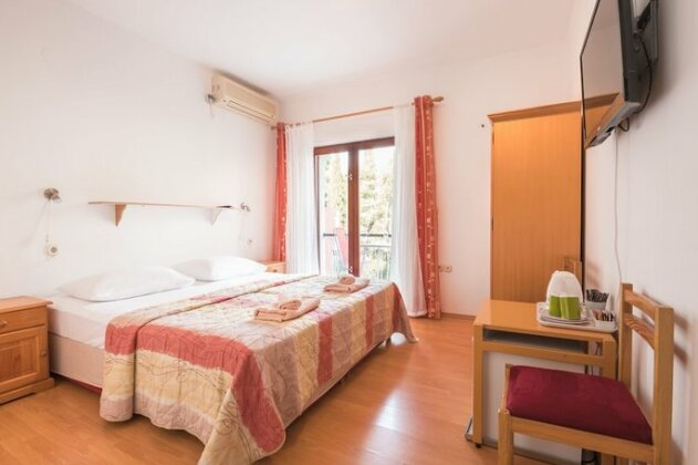 Apartments Karacic - Photo2