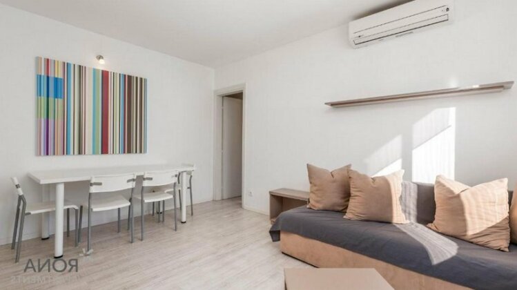 Apartment Rona Cervar - Photo2
