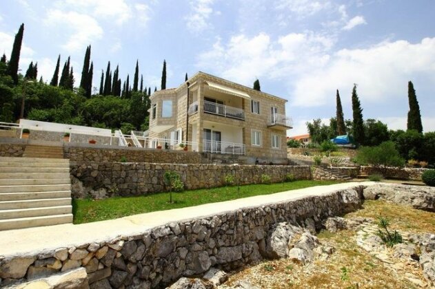 Villa Oasis Cypress - Photo2