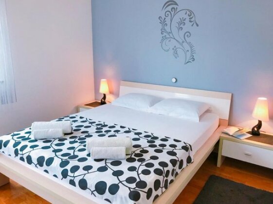 Apartment Estrela - Photo4