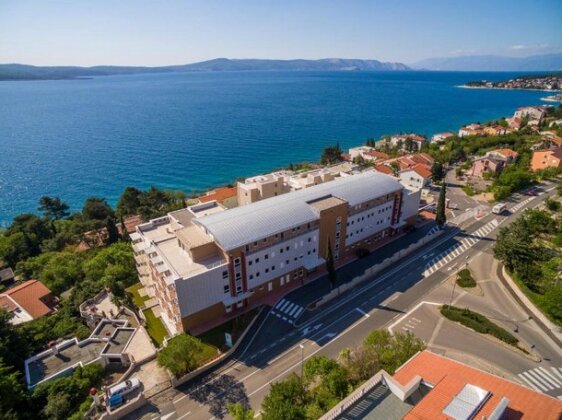 Crikvenica Residence Apartments and Rooms