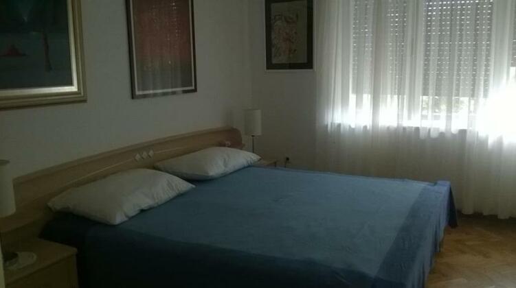 Jasmina Guesthouse - Photo2