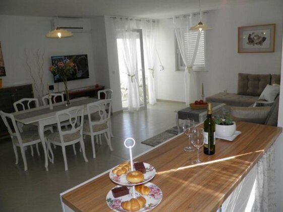 Apartments Perla Dinjiska - Photo4