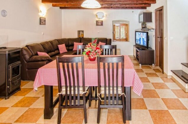 Holiday Home Badanjac - Photo3