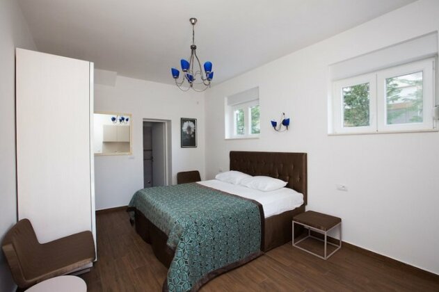 Aida Apartments and Rooms - Photo2