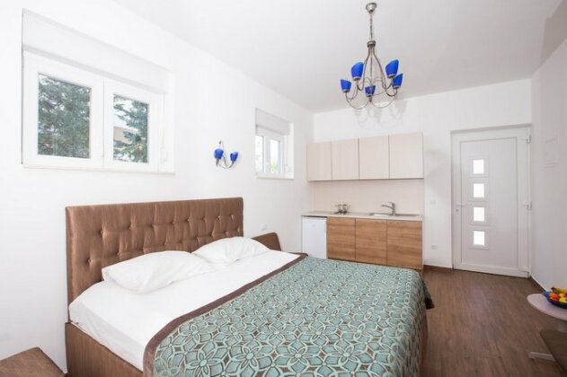 Aida Apartments and Rooms - Photo3