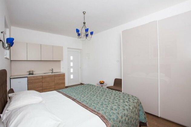Aida Apartments and Rooms - Photo4