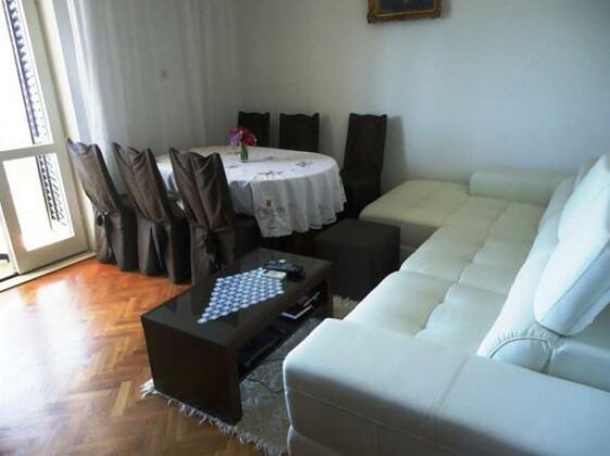 Apartment Debos - Photo2