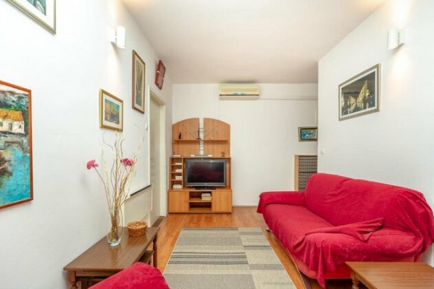 Apartment Relax - 1 4km from the Old town