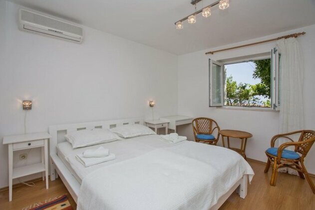 Apartments Jelen - Photo2