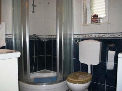Gussar Hotel - Photo4