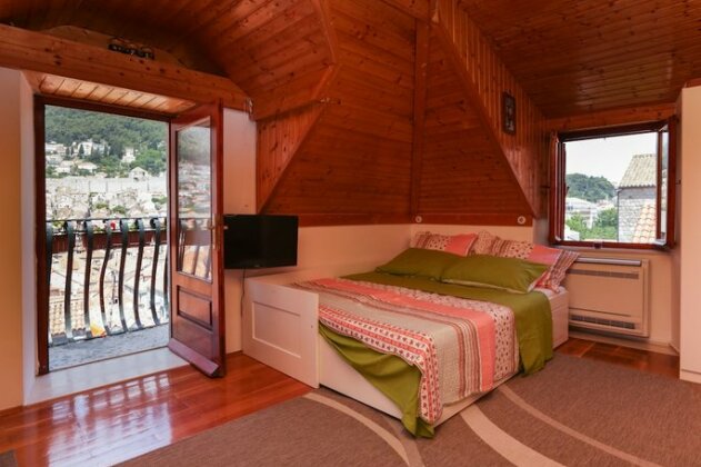 Old Town Princess Apartments - Photo2