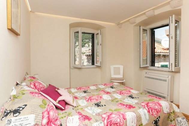 Old Town Princess Apartments - Photo3