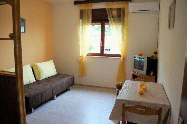 Apartman Sunflower - Photo5