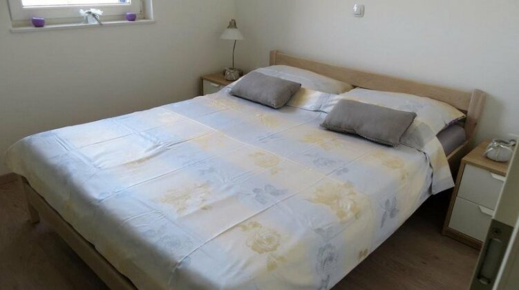 Ivan Home - Photo4