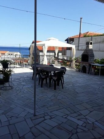 Apartmani i sobe Nazor - Photo2