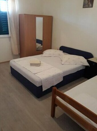 Apartmani i sobe Nazor