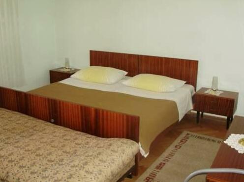 Apartment Frane Dugi Rat - Photo2