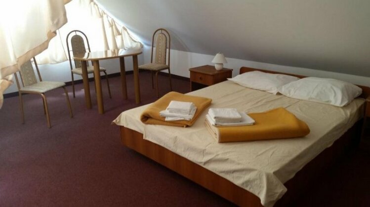 Rooms San Dugo Selo - Photo2