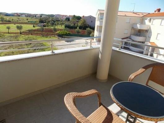 Cozy studio Apartment with Balcony A-2 - Photo5
