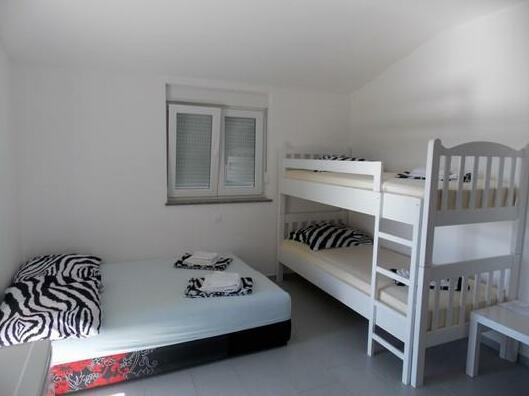 Quiet studio Apartment with Balcony A-3 - Photo2