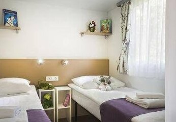 Adriatic Kamp Mobile Home Valkanela - Photo5