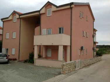 Apartment With 2 Bedrooms in Novalja With Enclosed Garden and Wifi - 200 m From the Beach