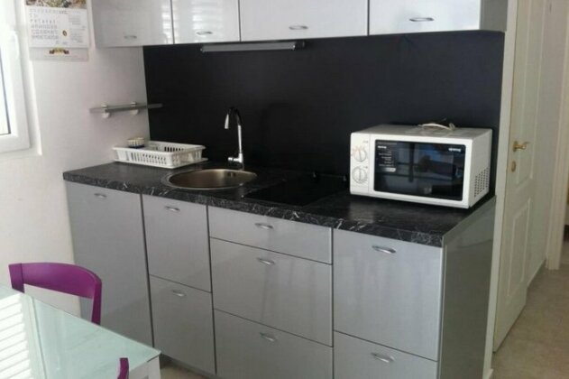 Nice house close to Zrce beach for 12 - Photo5