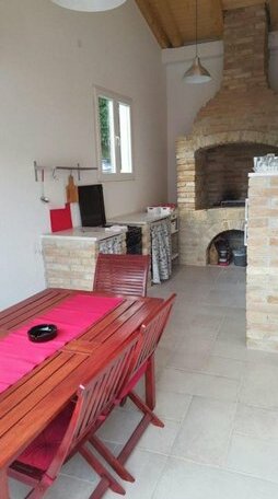 Holiday home Olive Gradac - Photo3