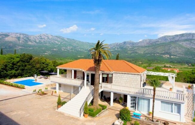 Apartment Villa Two Palms