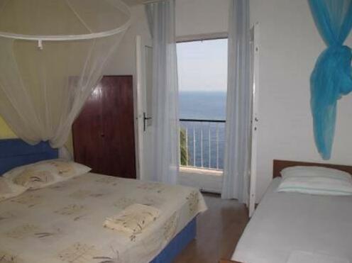 Holiday Home Viskovic - Photo3