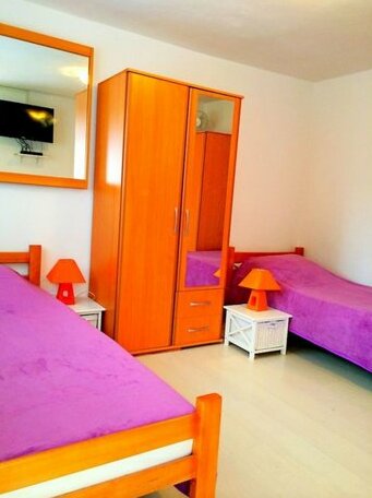 Hostel Kris - Photo2