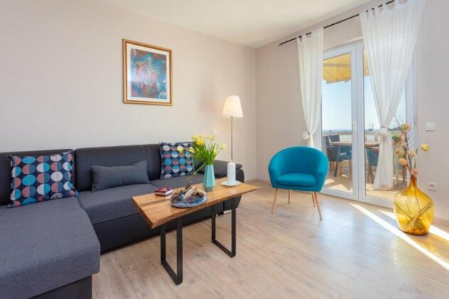 Peaceful apartment with beautiful view - Photo2