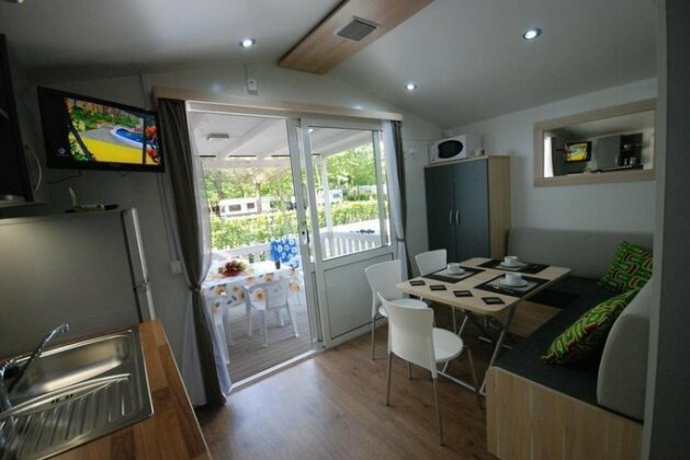 Adria Mobile Homes - Photo2