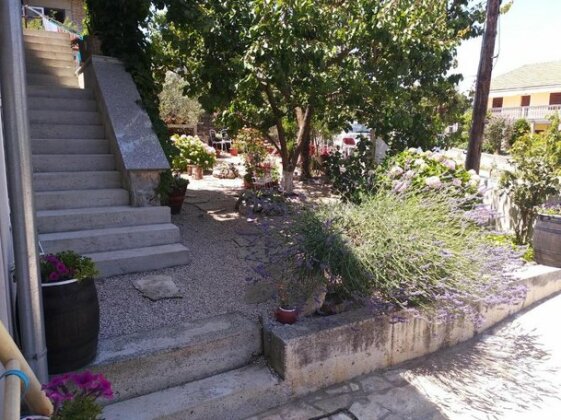 Apartment Ban - Photo3