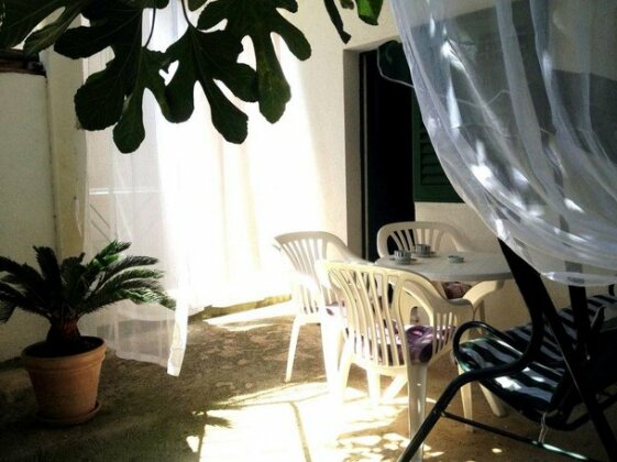 Apartments Lola - Photo2