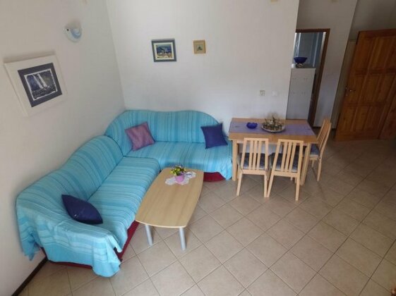 Blue and Red Apartments - Photo3