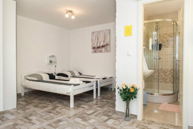 Studio Apartment Bilic - Photo2