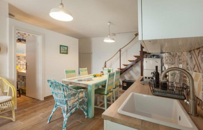 Stonehouse Katarina - Photo4