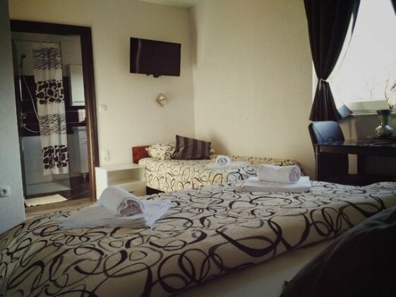 Guest House First Stop - Photo4