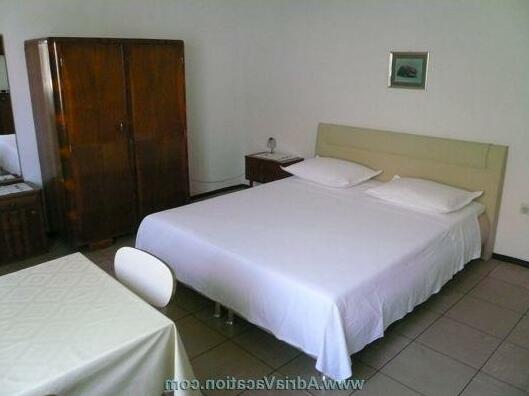 Apartmani Anja Jelsa - Photo4