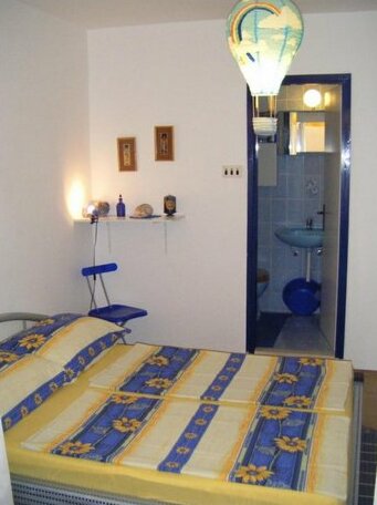 Apartments Adria Blue Jelsa - Photo5