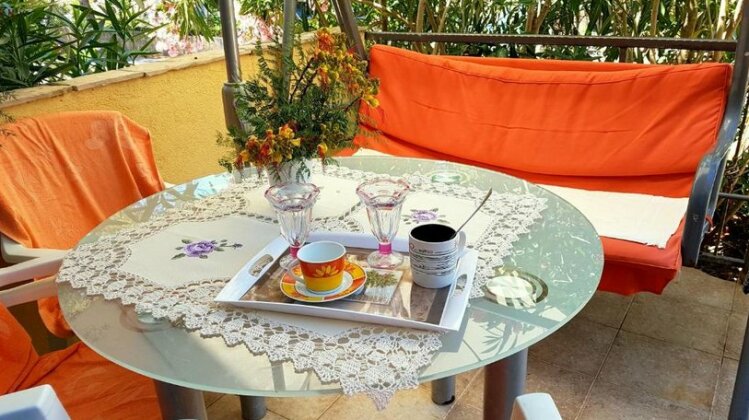 Oleander Apartments - Photo4