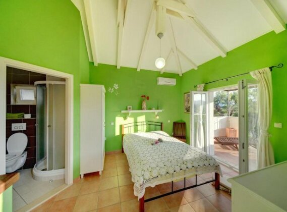 Studio Apartment With Sea - Photo4